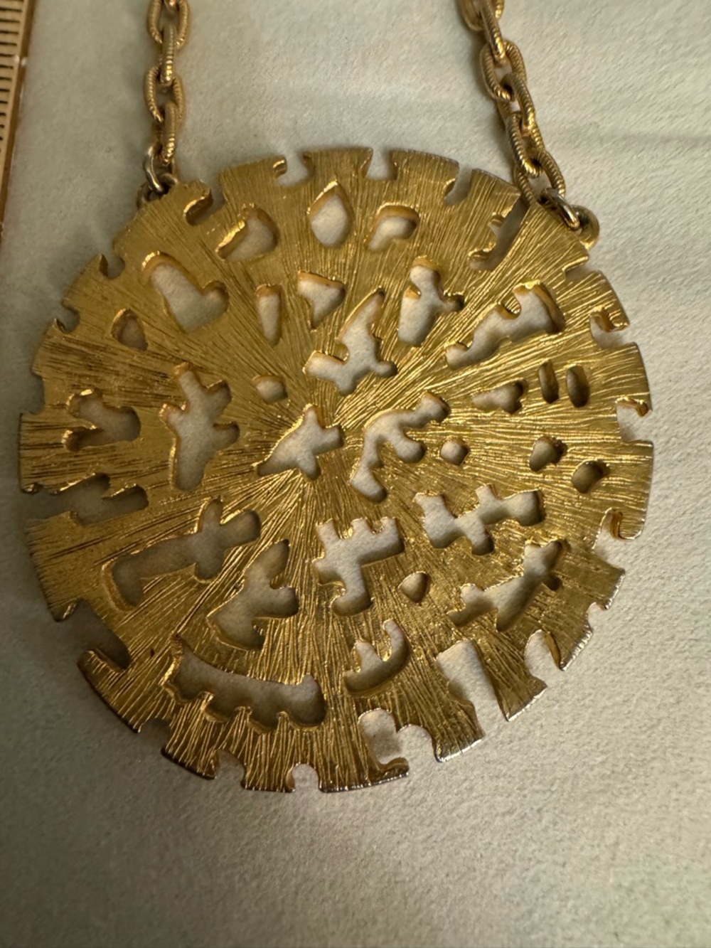 Statement Gold Cutout Pendant Chocker Style Necklace - Picture 7 of 8